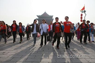 B.我运动我快乐我健康。陕西有色西安勘察设计研究院女职工积极开展文化体育活动。 (1)